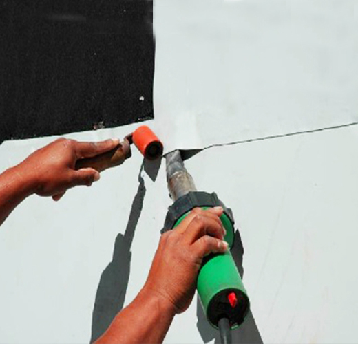 Máy hàn nhựa cầm tay DSH XA thi công hàn màng chống thấm dột mái nhà